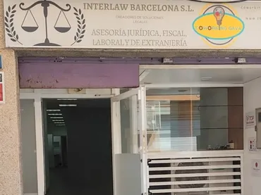 Local comercial en  Carrer de la Mare de Déu de Montserrat 32 - Foto 1