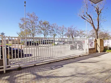 Nave Industrial en  Carrer Carrer Motors 306 - Foto 17