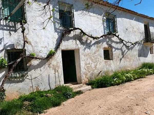 Cortijo en Carretera Ciudad Real-Murcia s/n - Foto 2