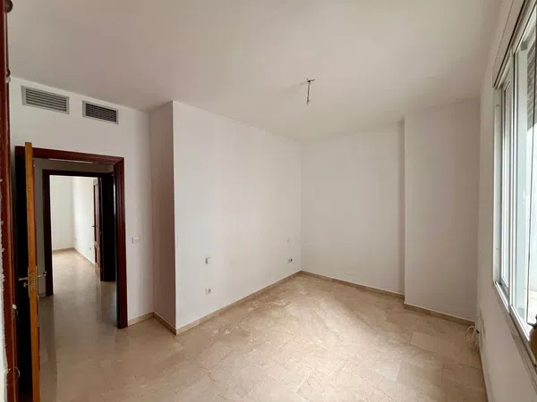 Piso en Urb. residencial los olivares Barrio Parque Alcosa - Foto 9