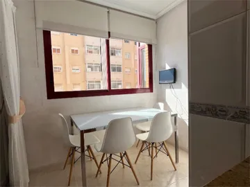 Piso en  Avinguda Esportista Miriam Blasco 14 - Foto 7