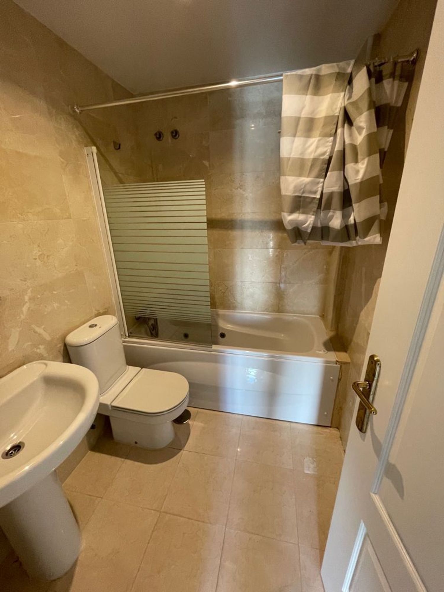 Chalet adosado en Limonar - Foto 16