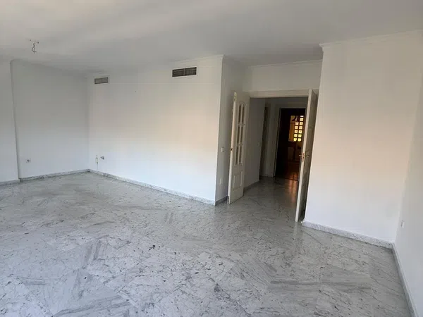 Piso en Paseo de Miramar - Foto 7