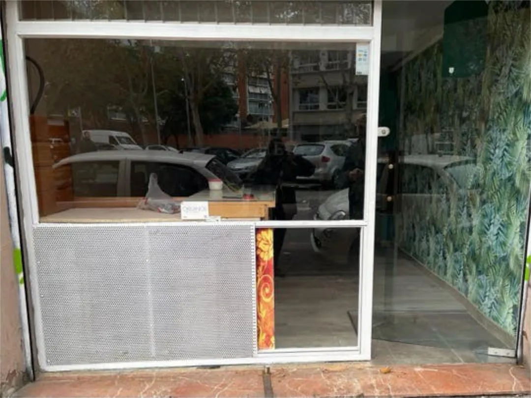 Local comercial en Gran via del hospitalet - Foto 2