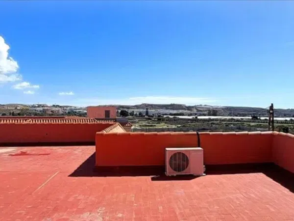 Chalet adosado en Calle Almazara, 33 - Foto 2