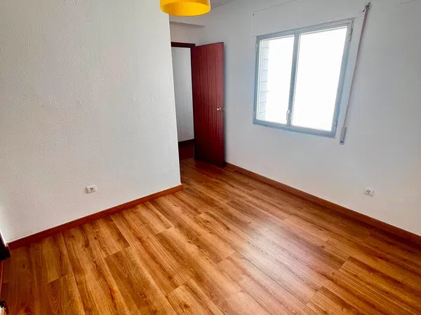 Piso en Avenida Oscar Espla, 28, Ensanche-Diputación - Foto 7