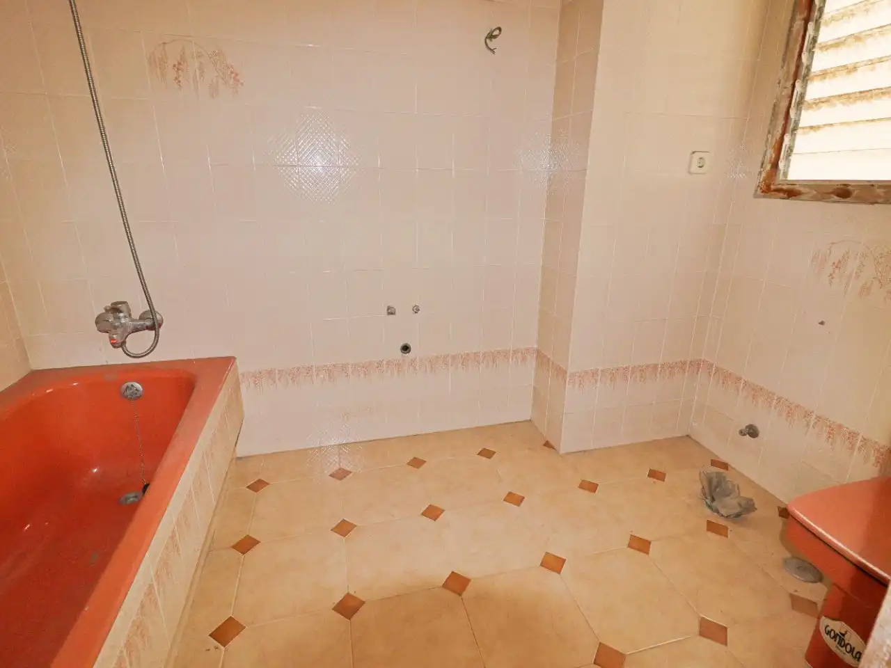 Piso en  Carrer Hermanos Gonzálvez Selva 5 - Foto 5
