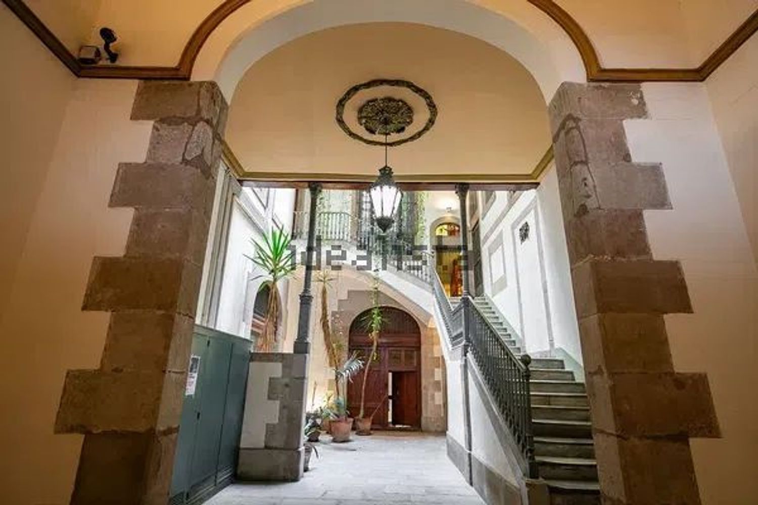 Piso en calle d'Avinyó, 25