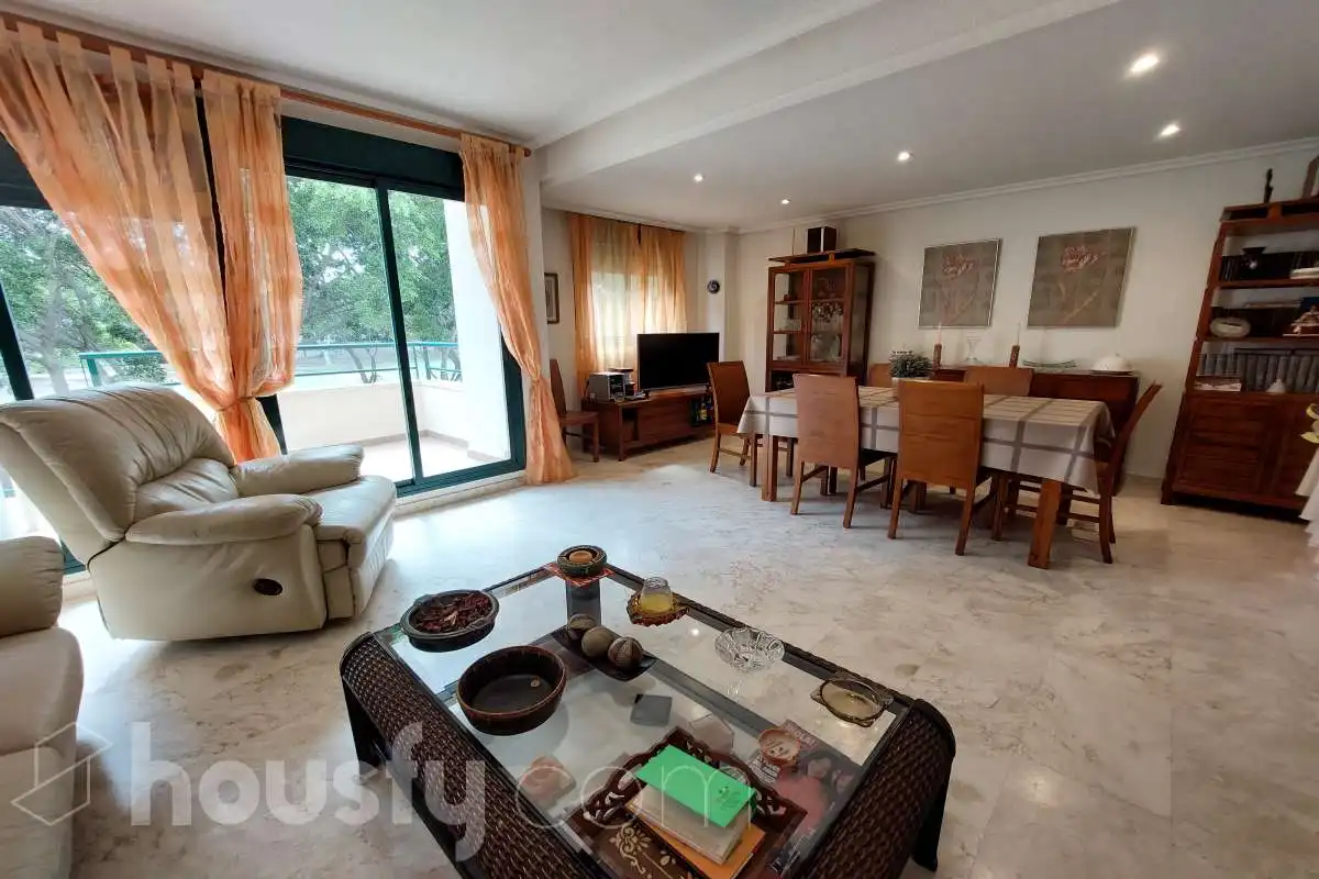 Chalet en  Calle Enric Valor . - Foto 2