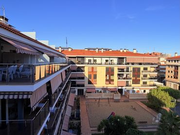 Piso en  Passeig Marítim 18 - Foto 2