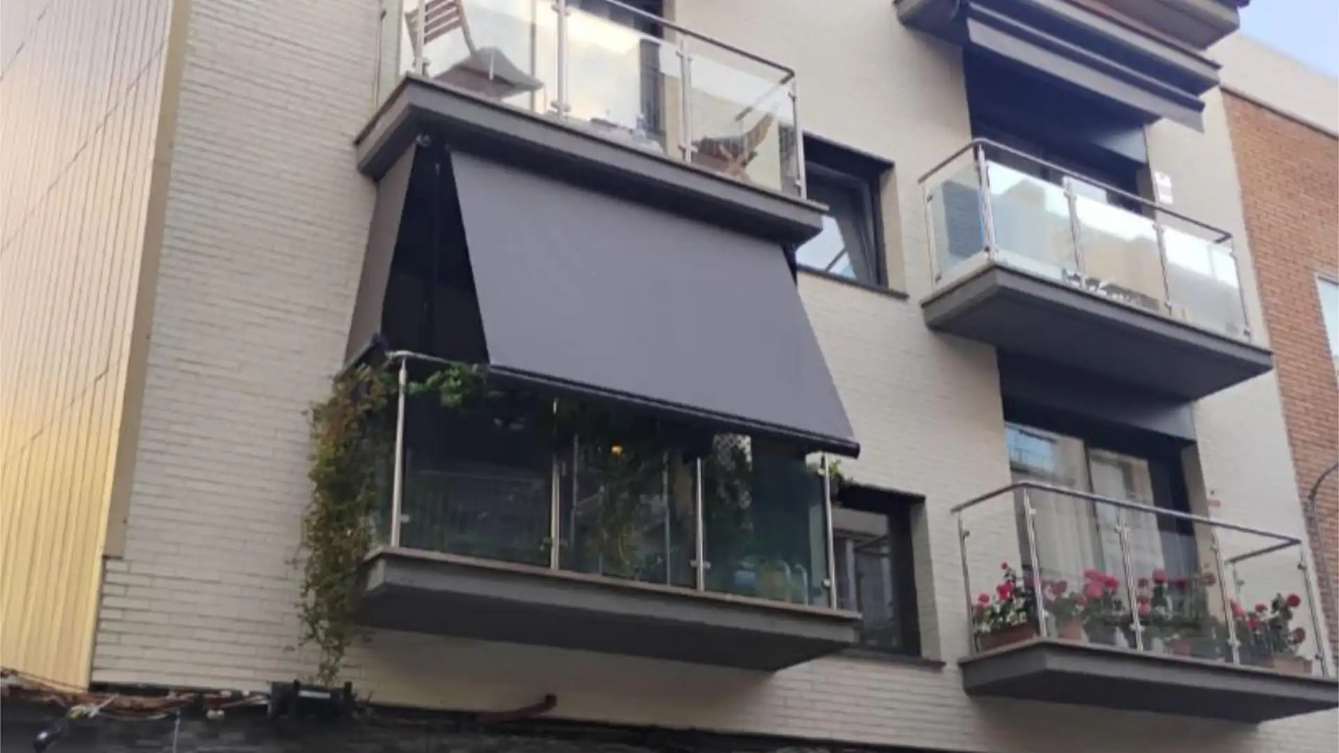 Piso en  Carrer de Cornellà Modern 16 - Foto 1