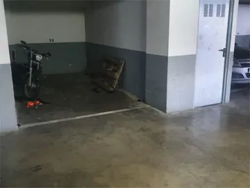 Piso en  Carrer Miguel Adlert Noguerol 9 - Foto 3