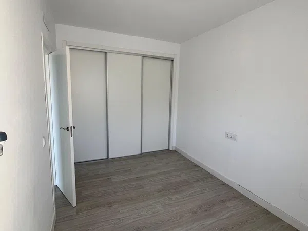 Piso en Avenida Juan Sebastián Elcano, 129 - Foto 7