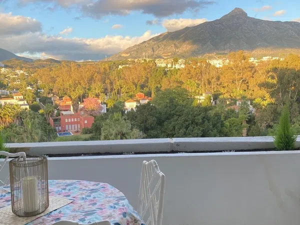 Piso en calle Londres, 8