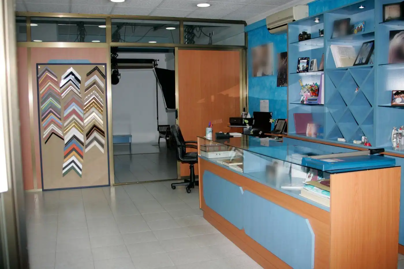 Local comercial en  Calle DEMOSTENES DE - Foto 6