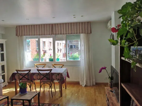 Piso en calle de María de Guzmán, 54