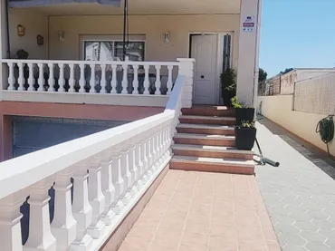 Casa adosada en  Carrer Polònia 21 - Foto 1