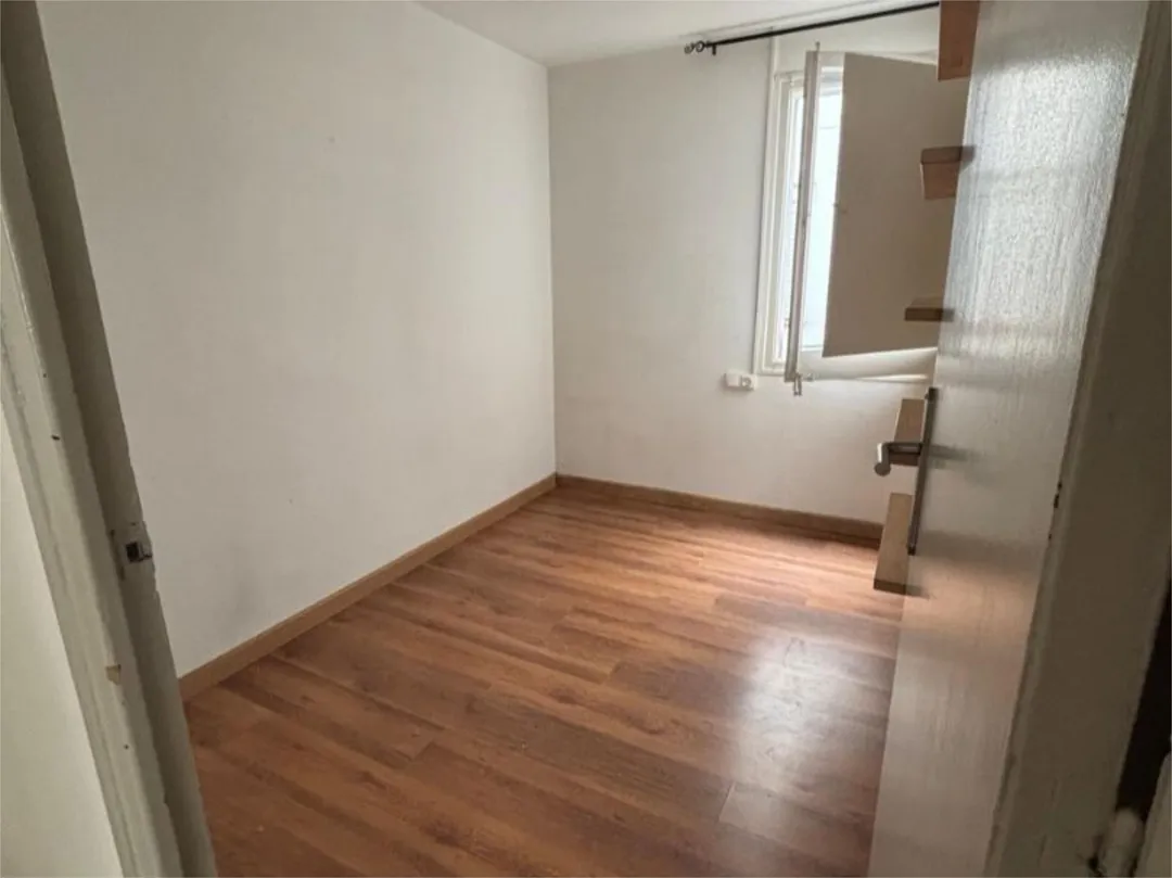 Piso en  Carrer de Josep Sangenís 46 - Foto 31