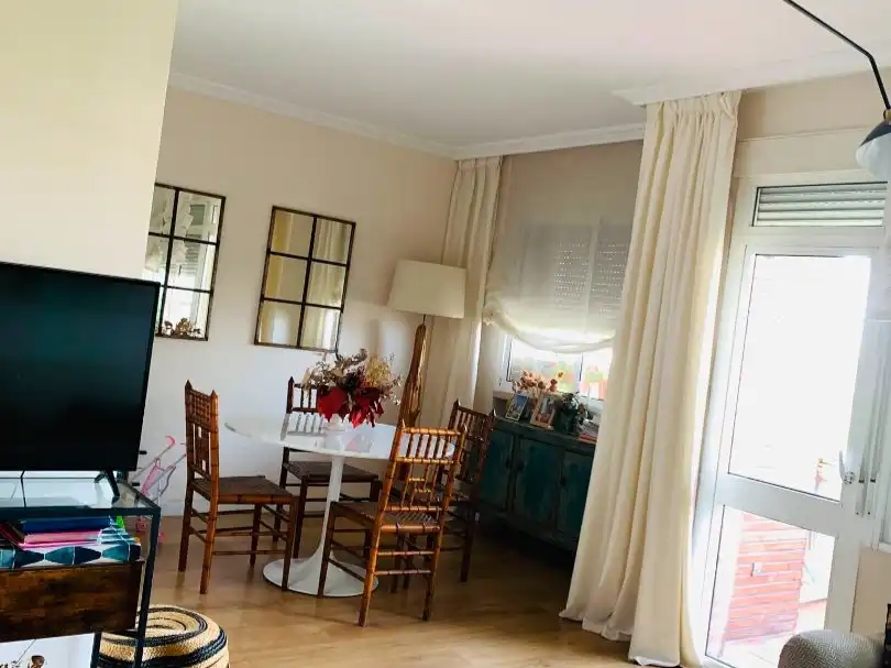 Piso en  Avenida de la Reina Mercedes 19 - Foto 2