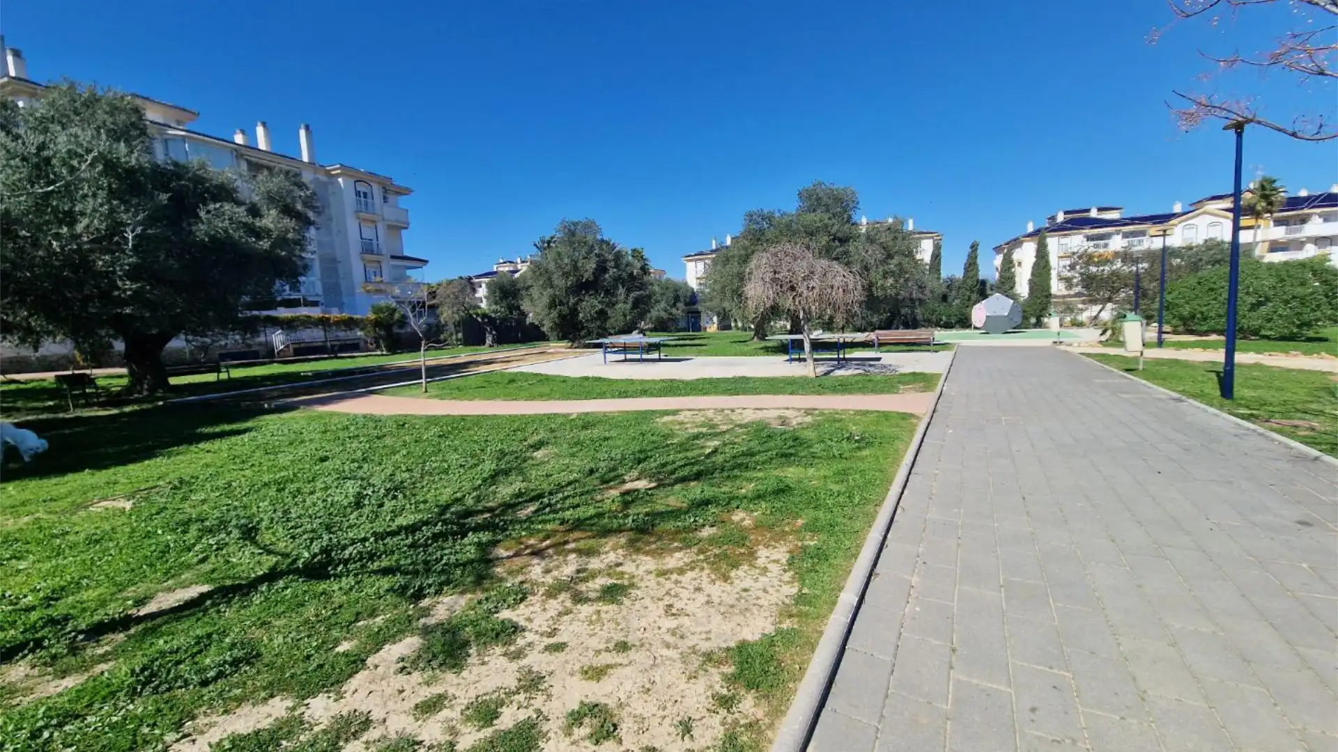 Piso en  Calle Mercedes Formica 4 - Foto 57