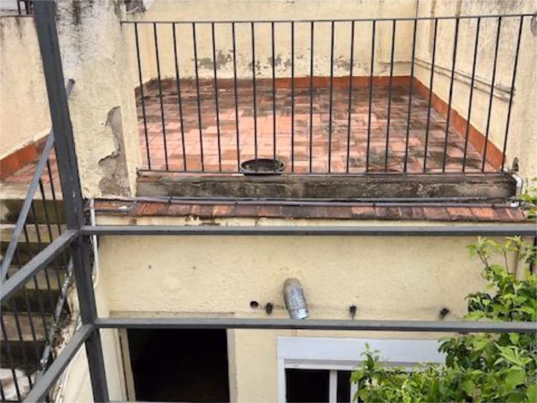 Casa adosada en  Carrer de Lacy 2 - Foto 2