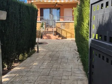 Casa adosada en  Carrer de Miquel Martí i Pol 2 - Foto 14