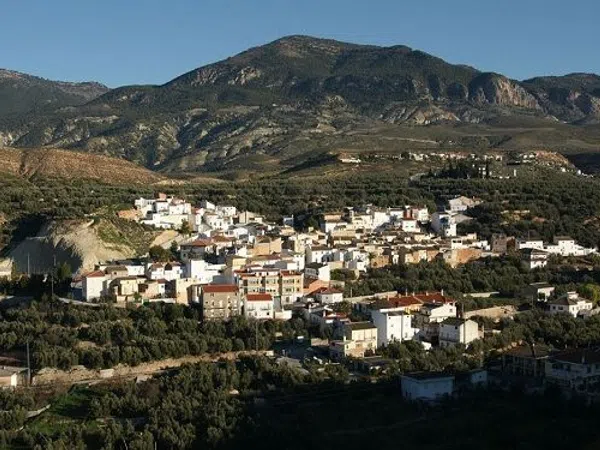 Chalet adosado en Carretera de Ubeda, 1 - Foto 2