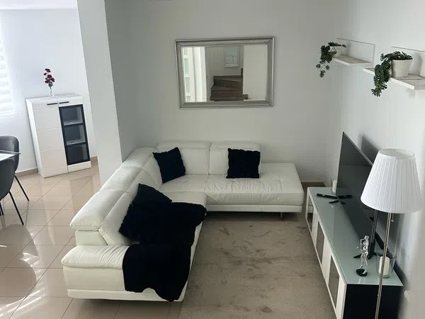 Chalet adosado en Calle los Tarajales, 20, El Cable-La Concha - Foto 1