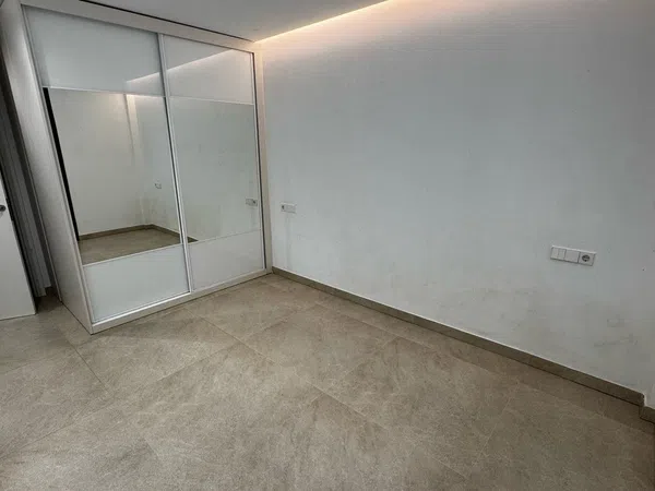 Piso en Calle de la Reina Maria Cristina, 60 - Foto 6