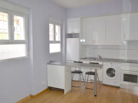 Estudio en calle de Mantuano, 24