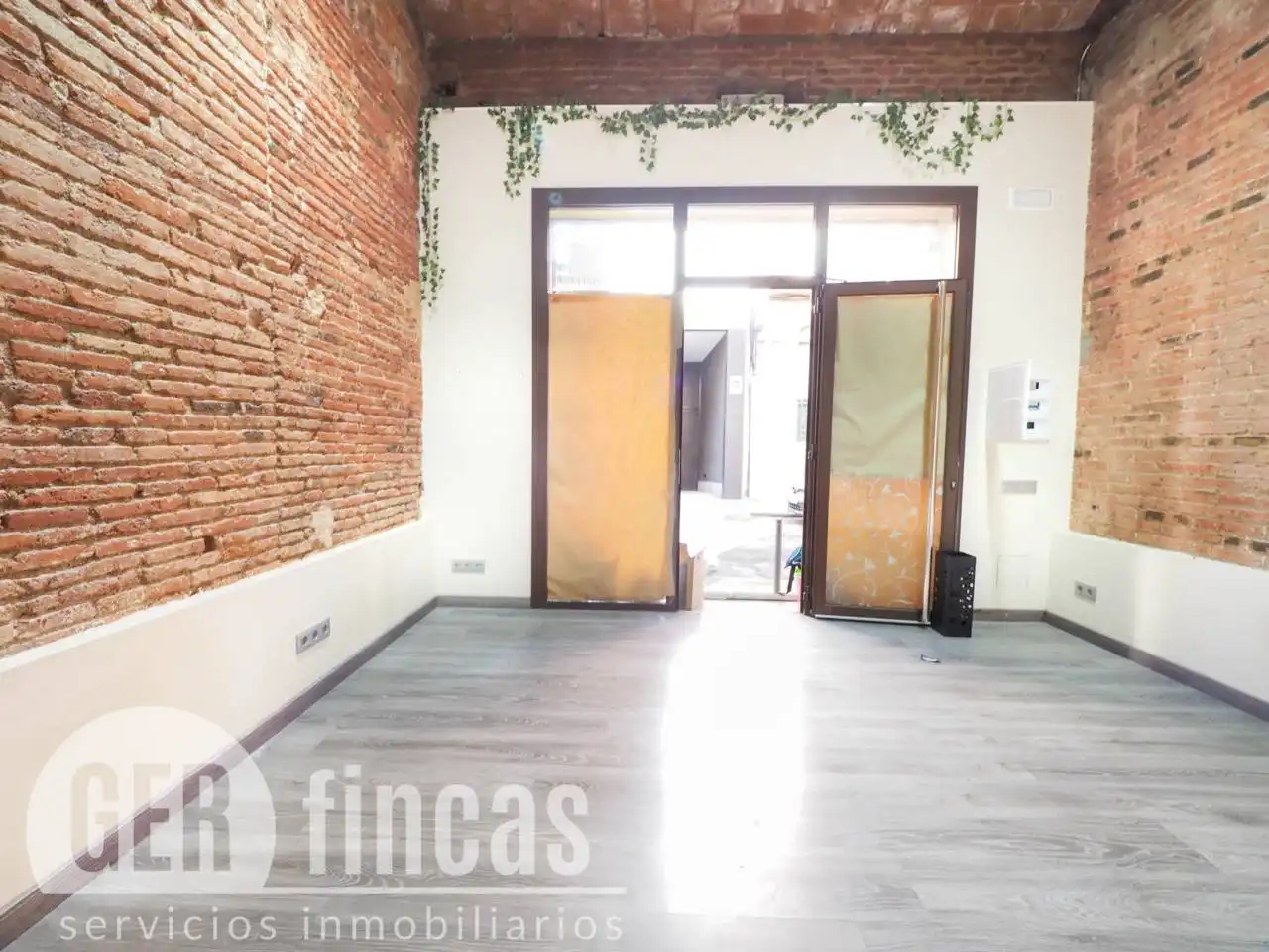 Local comercial en  Calle Doctor Ullés - Foto 10