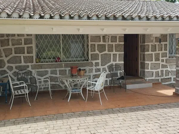 Chalet pareado en Avenida de los Claveles, 7 - Foto 1