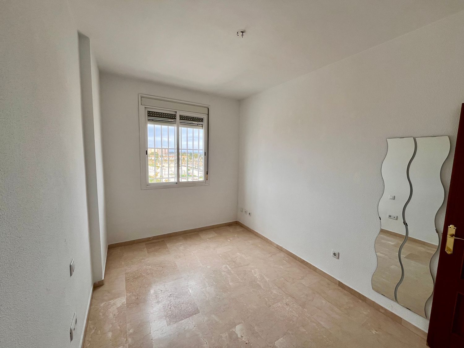 Piso en Urb. residencial los olivares Barrio Parque Alcosa - Foto 11