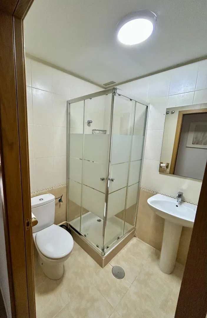 Piso en  Calle Castillo de Aledo 80 - Foto 6