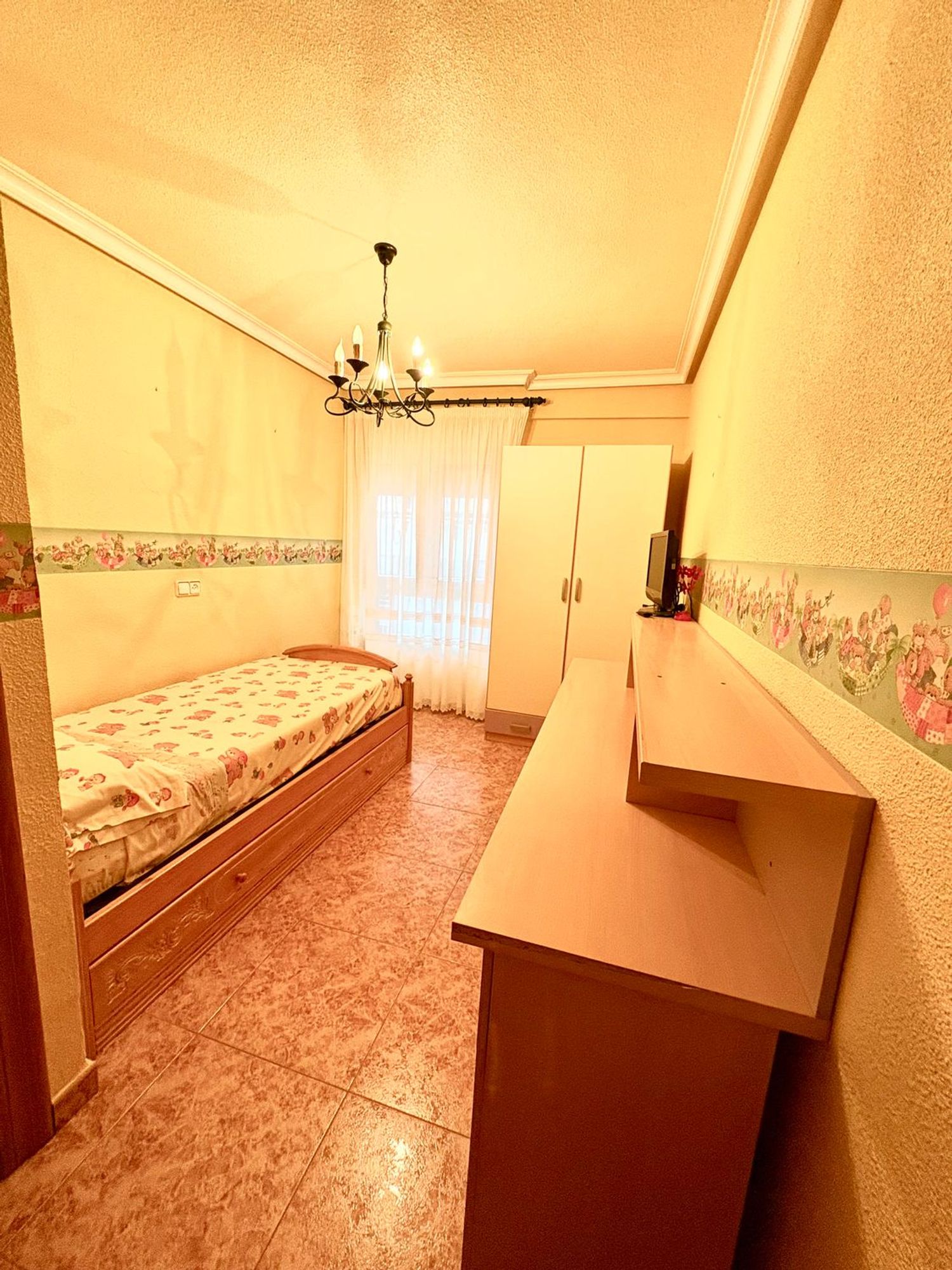 Piso en calle de la Constitució, 4 - Foto 9