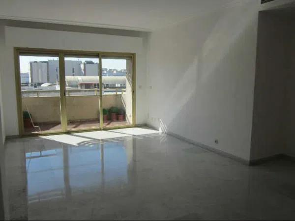Piso en calle Camilo José Cela, 6