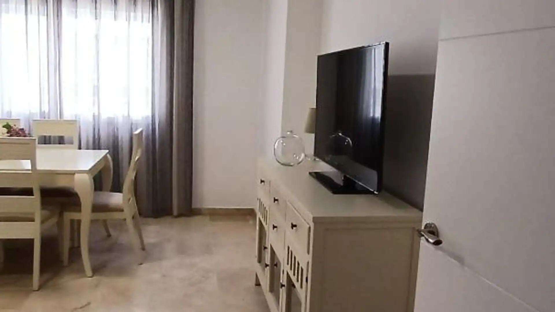 Piso en  Calle del Doce de Octubre 6 - Foto 10