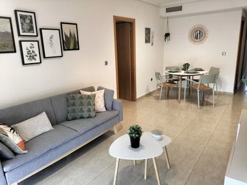 Piso en carril Cuevas, 14