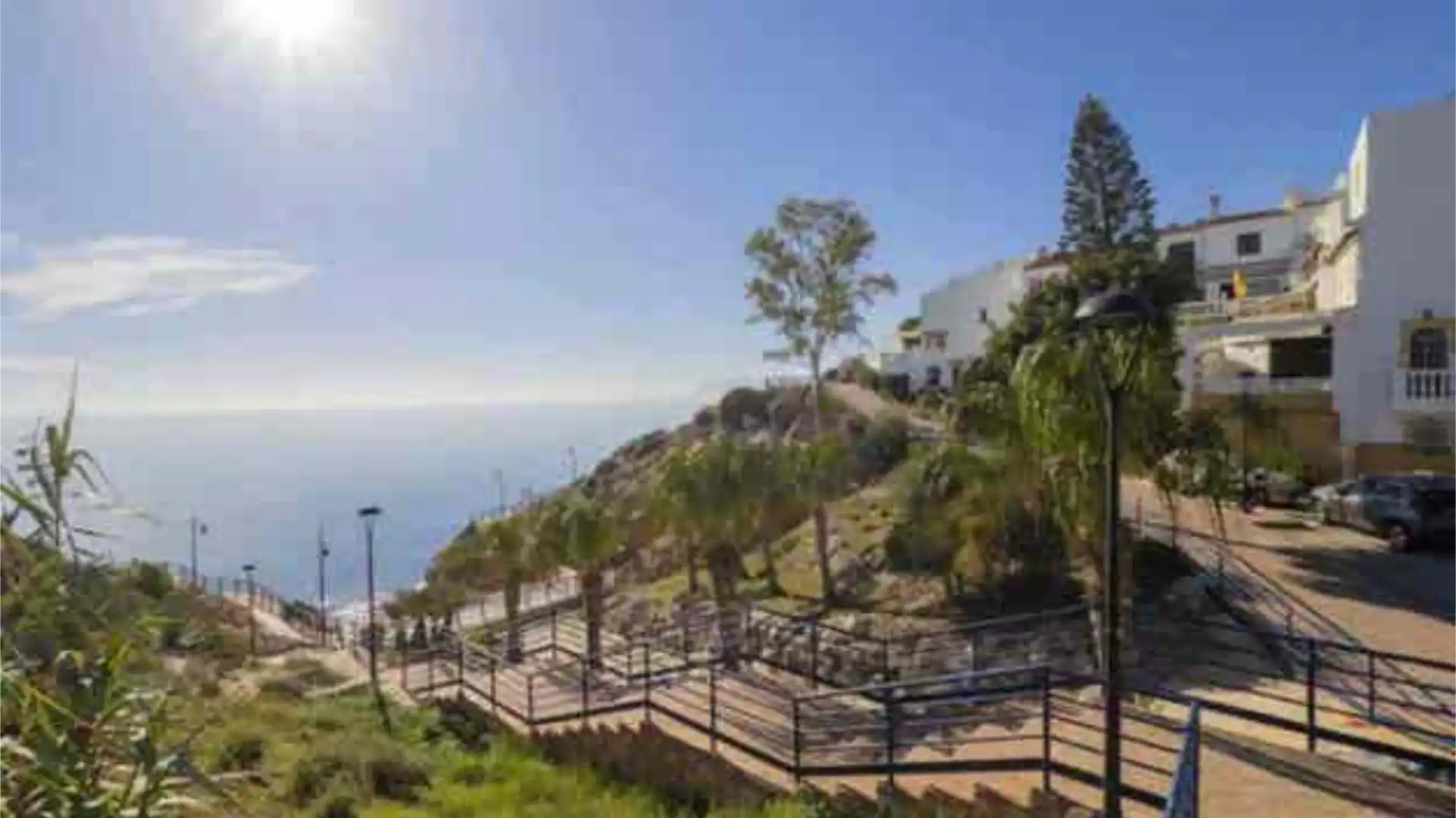 Casa adosada en Urbanización Balcón de Málaga - Foto 2