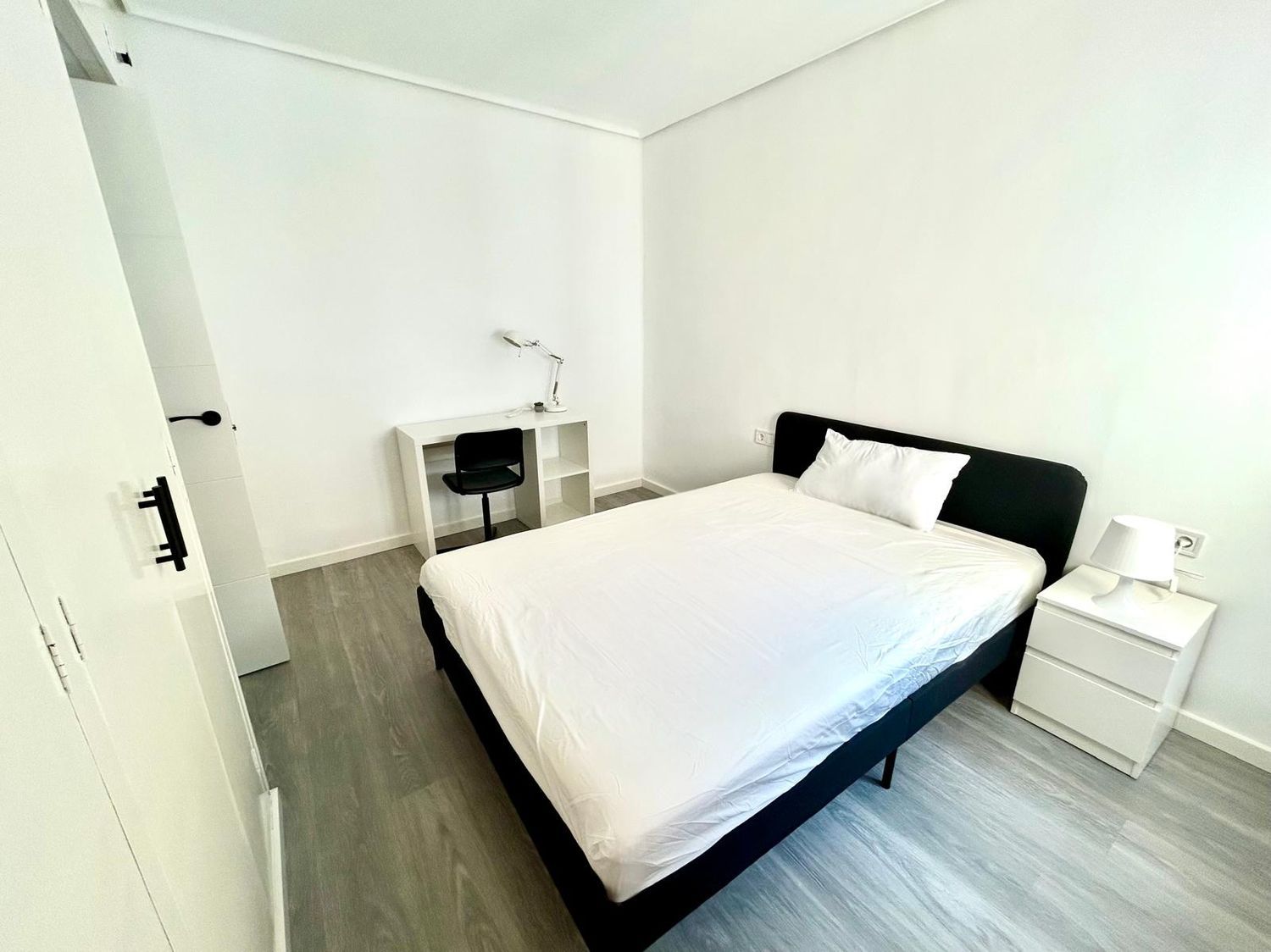 Piso en Calle de Sanz de Bremond, 3, Zona Plaza Illes Columbretes - Foto 6