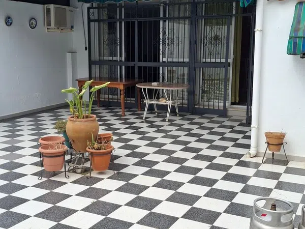 Chalet adosado en Avenida de las Ciencias - Foto 12