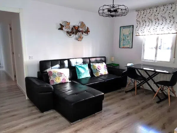 Piso en calle de Valdecanillas, 49