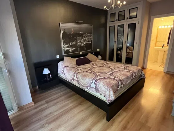 Piso en calle José Calderón, 50