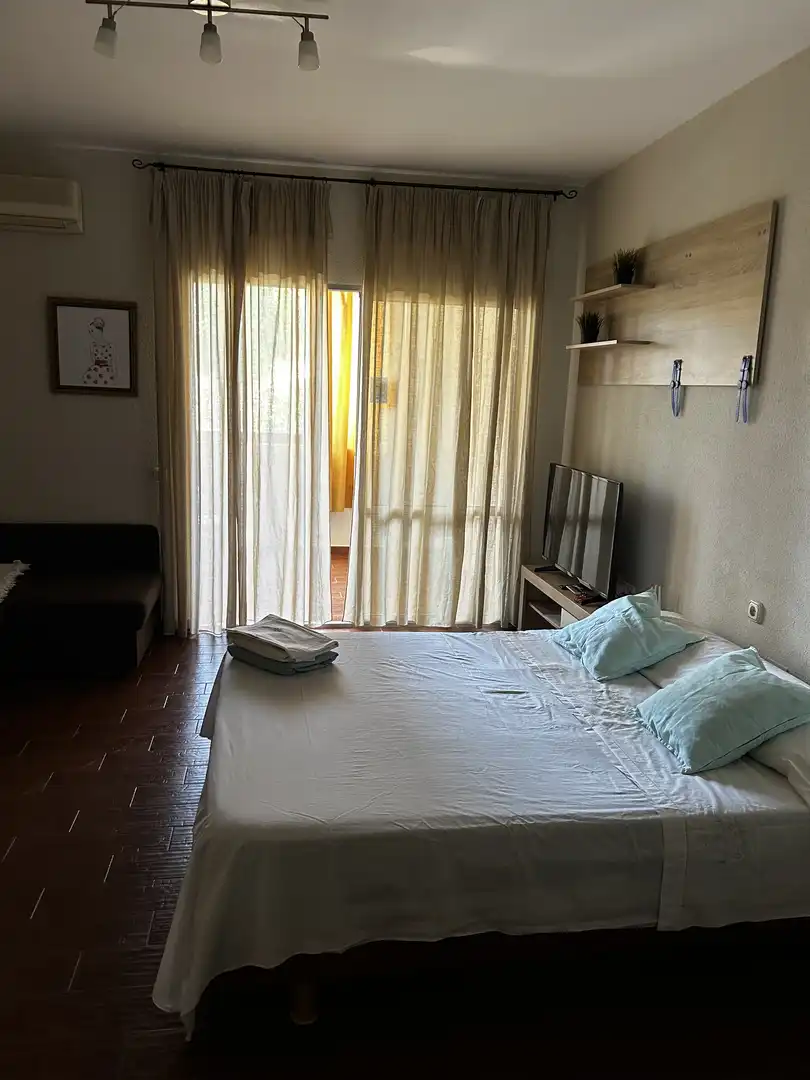 Estudio en  Avenida Rocío Jurado 1 - Foto 4