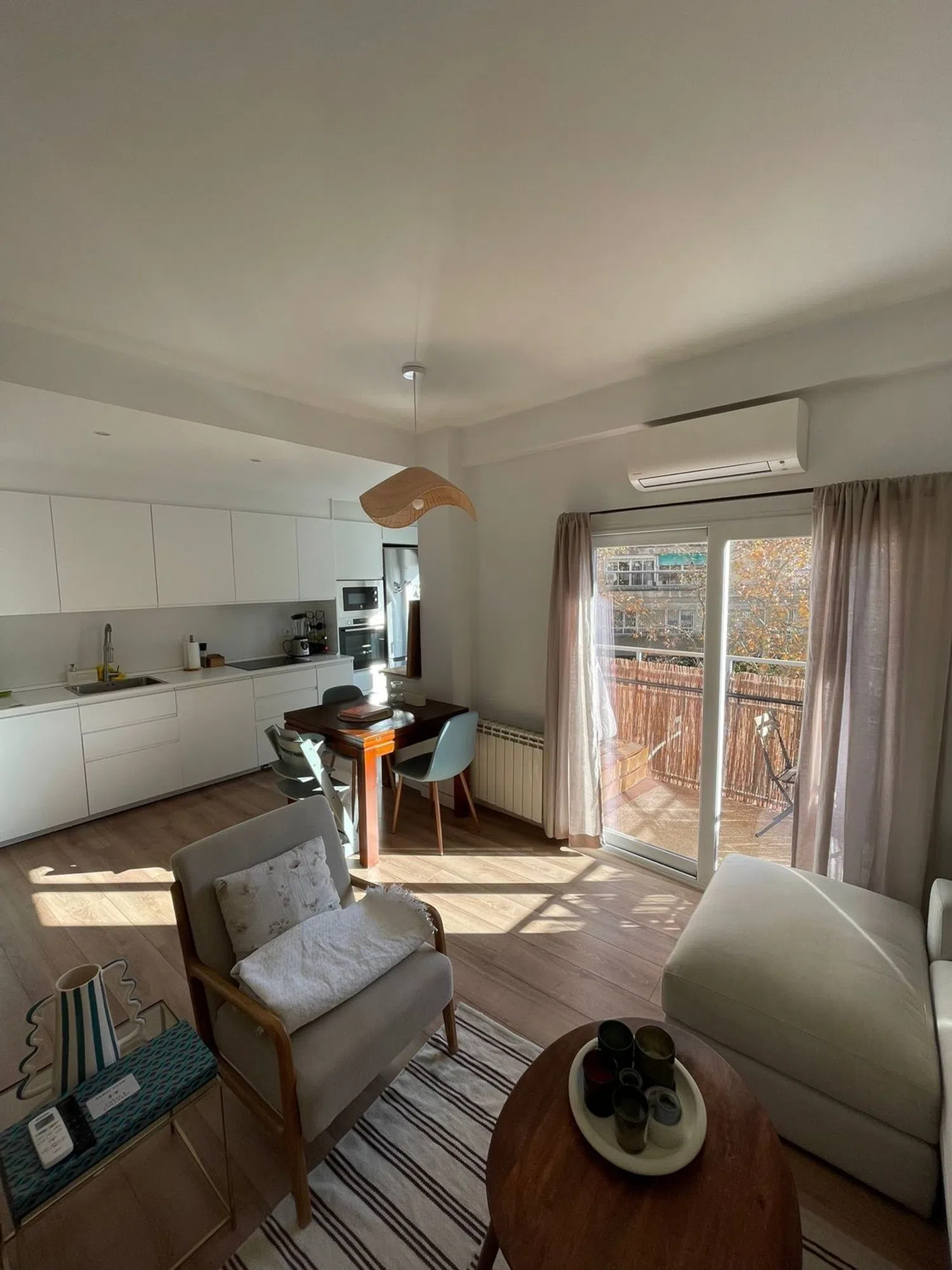 Piso en calle de la Infanta Mercedes, 97 - Foto 4