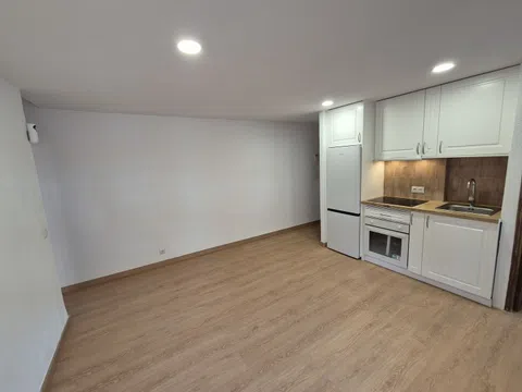 Piso en calle de Venancio Martín, 27