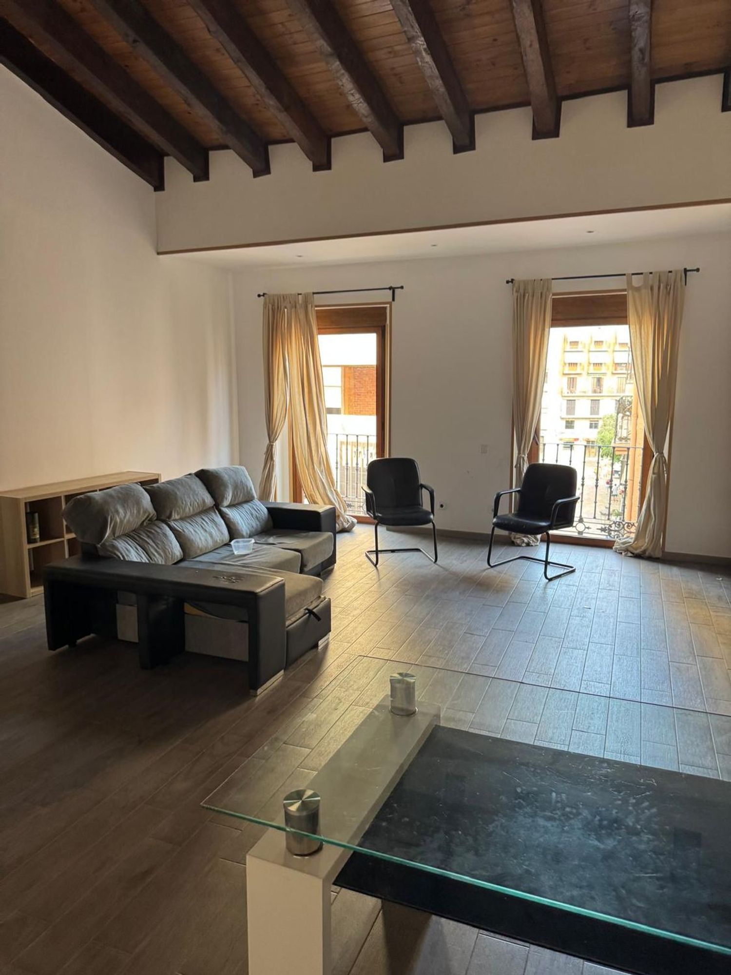 Piso en Barrio El Mercat - Foto 1