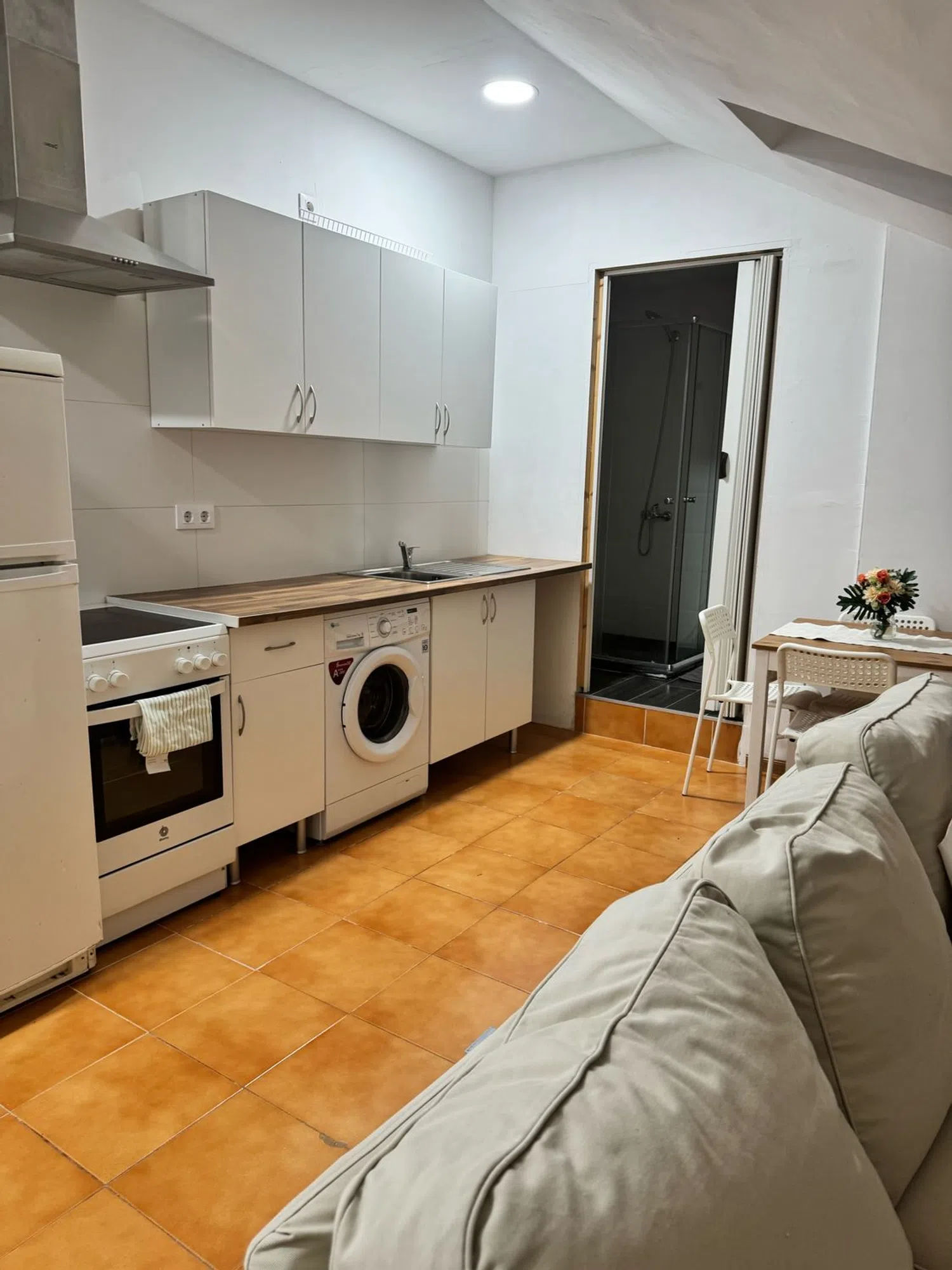 Estudio en calle de Gregorio Izquierdo, 35 - Foto 1