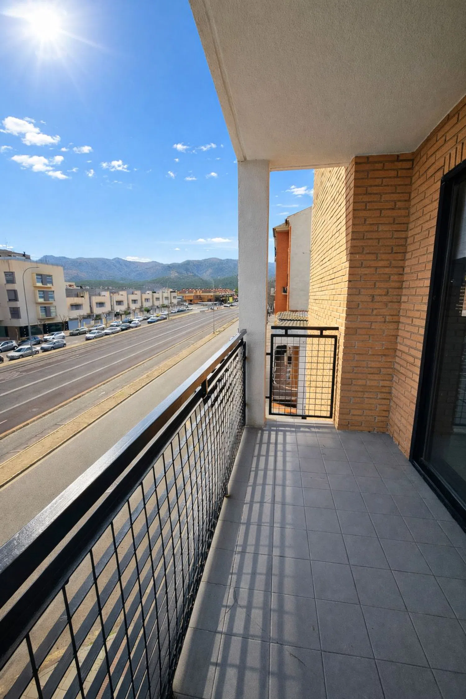 Piso en avenida Primero de Mayo, 10