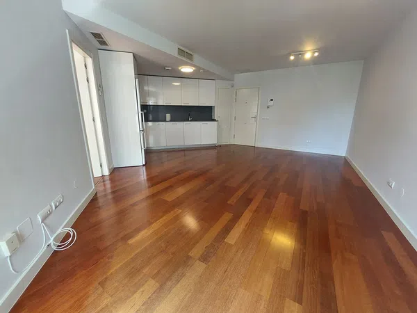 Piso en calle de Carlos y Guillermo Fernández Shaw, 1